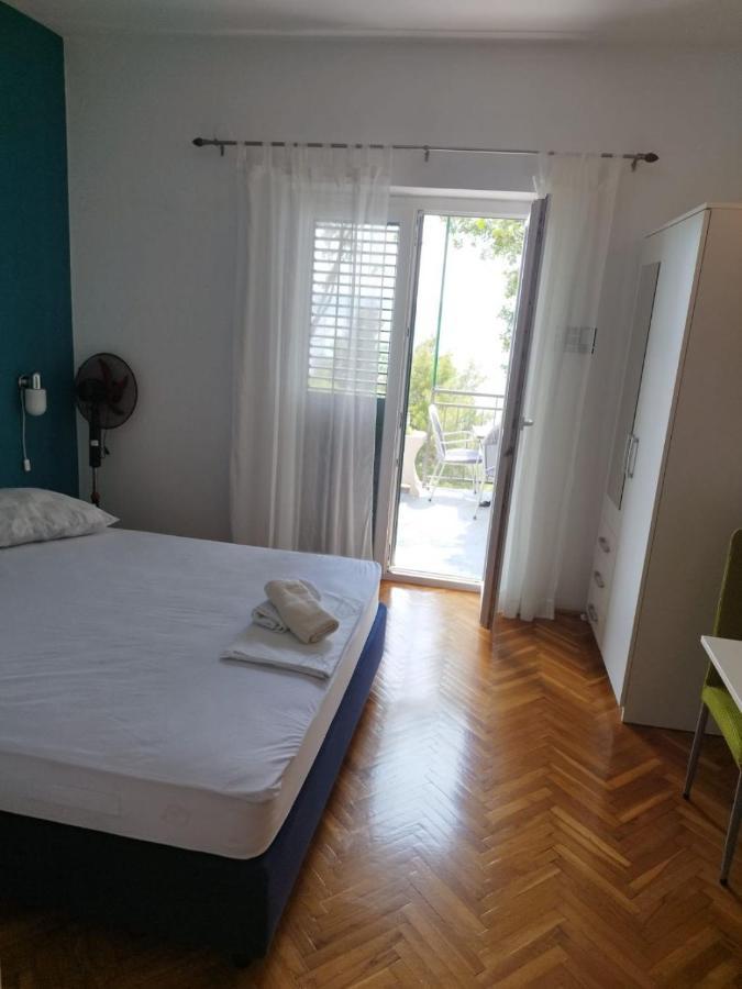Apartments Mare - 150 M From Beach เบรลา ภายนอก รูปภาพ